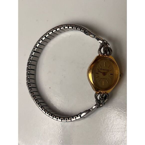 Vintage Armitron Gold Tone Stainless Steel Adjustable Stretchy Women’s Watch main image 5